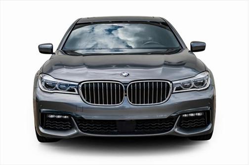 2016 BMW 750 I