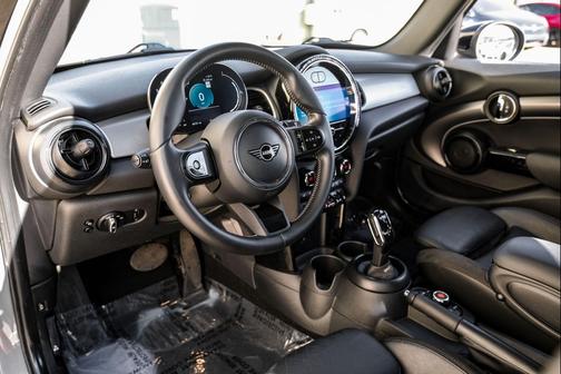 2022 MINI Hardtop Cooper