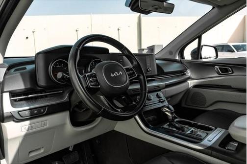 2022 Kia Carnival LXS