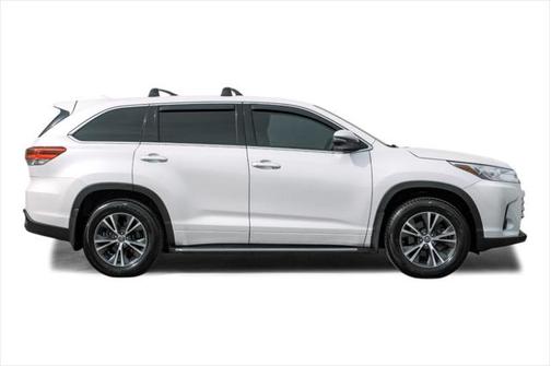 2017 Toyota Highlander LE Plus