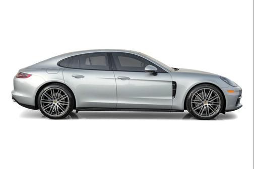 2018 Porsche Panamera 4