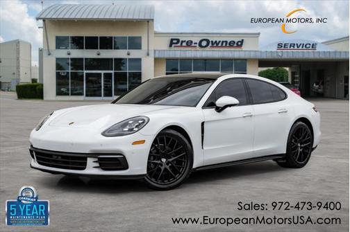 2017 Porsche Panamera Base