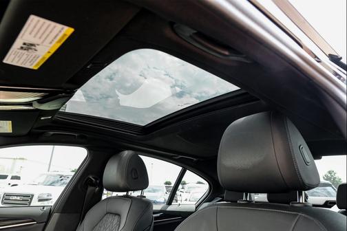 2021 BMW 540 540i