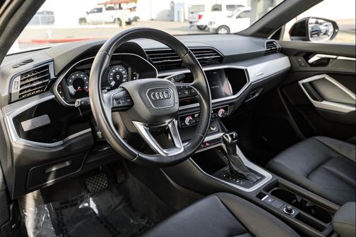 2021 Audi Q3 45 S line Premium