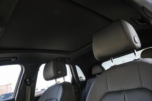 2021 Audi Q3 45 S line Premium