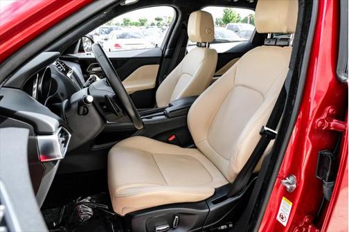 2019 Jaguar F-PACE 30t Premium