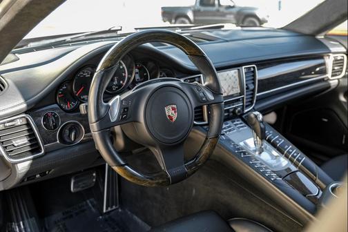 2011 Porsche Panamera Turbo