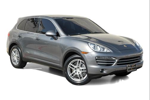 2014 Porsche Cayenne Platinum Edition