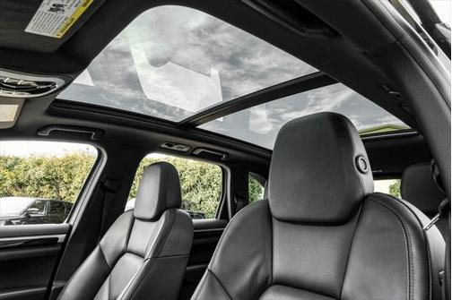2018 Porsche Cayenne Platinum Edition