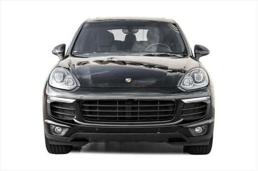 2018 Porsche Cayenne Platinum Edition