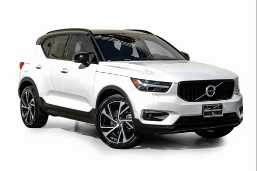 2021 Volvo XC40 T5 R-Design