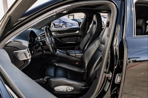 2012 Porsche Panamera Turbo S