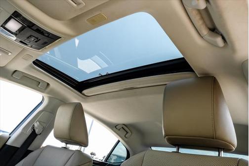 2020 Lexus ES 300h Base