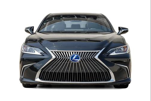2020 Lexus ES 300h Base