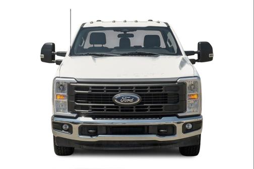 Oxford White 2023 Ford F-250 XL