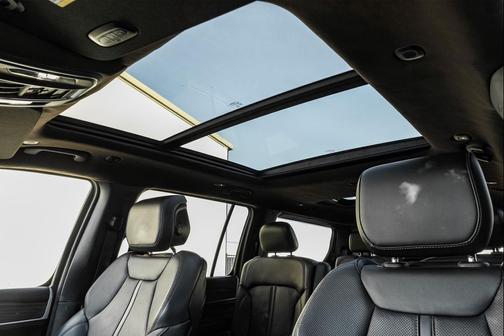 2022 Jeep Wagoneer Series III 4x4