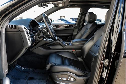 2019 Porsche Cayenne Cayenne