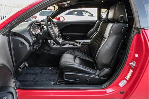 2015 Dodge Challenger SRT 392