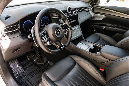 Bianco 2023 Maserati Grecale GT