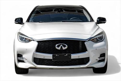 2018 INFINITI QX30 Sport