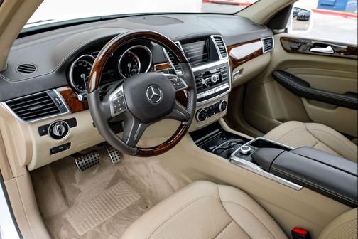 Polar White 2015 Mercedes-Benz M-Class 4MATIC