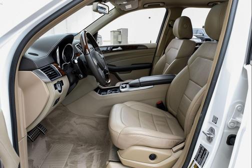 Polar White 2015 Mercedes-Benz M-Class 4MATIC