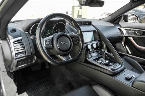 2018 Jaguar F-TYPE 296HP