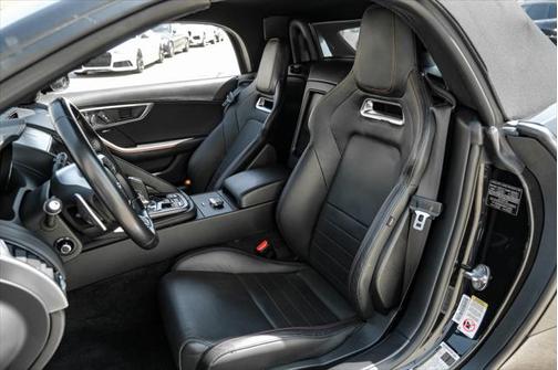 2018 Jaguar F-TYPE 296HP