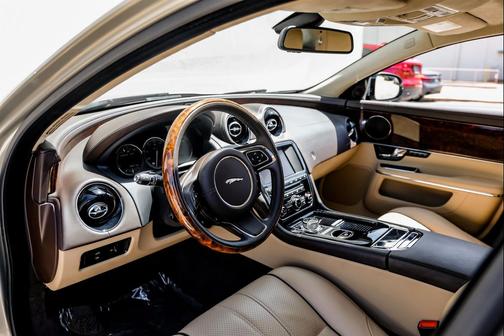 2012 Jaguar XJ L Portfolio