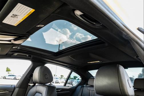 2019 BMW 540 540i