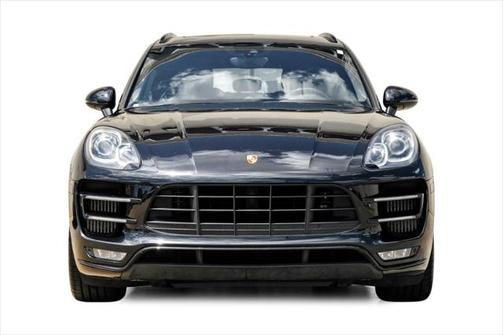 2016 Porsche Macan Turbo