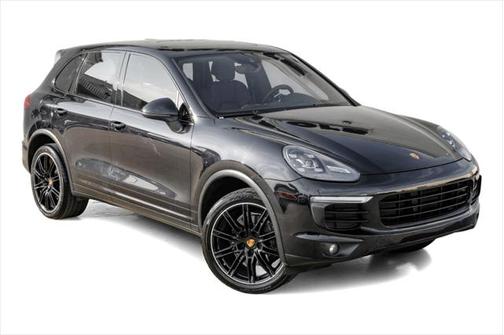 2016 Porsche Cayenne Base