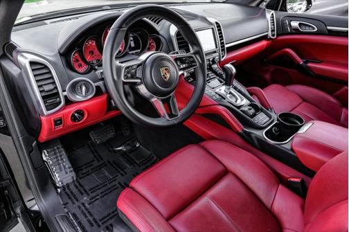 2016 Porsche Cayenne Base