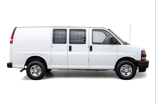 2021 Chevrolet Express 2500 RWD 2500 Regular Wheelbase WT