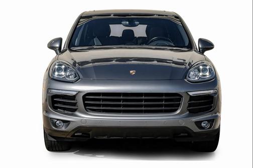 2017 Porsche Cayenne Cayenne