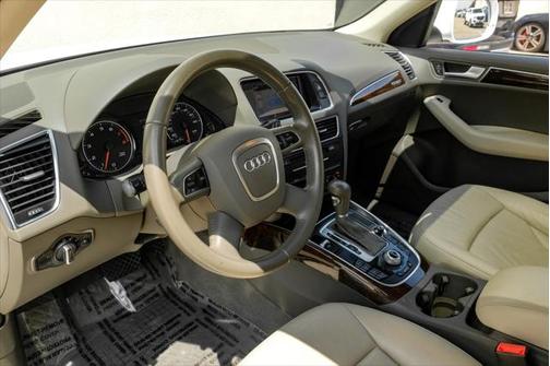 2011 Audi Q5 Premium Plus