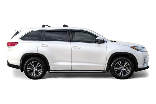 2017 Toyota Highlander LE Plus