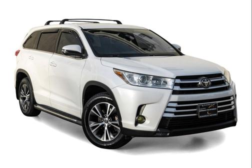 2017 Toyota Highlander LE Plus