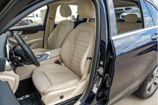 2019 Mercedes-Benz GLC 300 Base