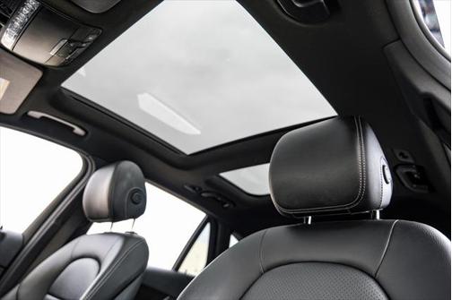 2018 Mercedes-Benz GLC 300 4MATIC