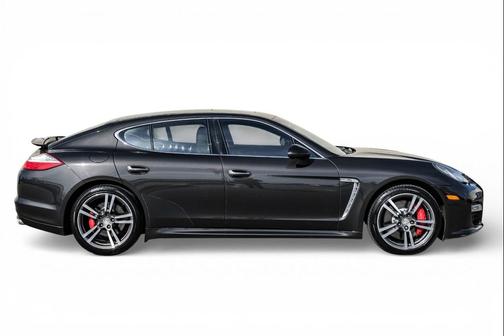 2011 Porsche Panamera Turbo