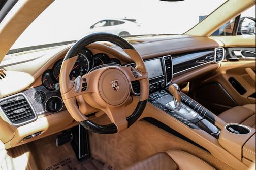 2011 Porsche Panamera Turbo