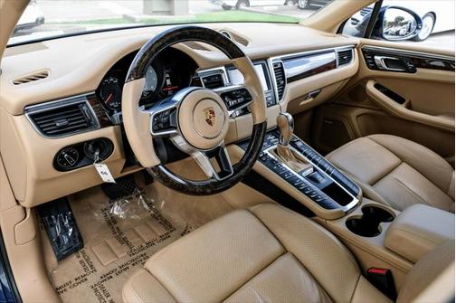 2015 Porsche Macan S