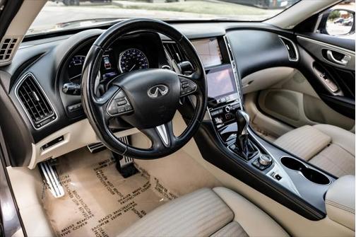 2015 INFINITI Q50 Sport