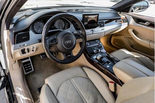 2016 Audi S8 4.0T Plus