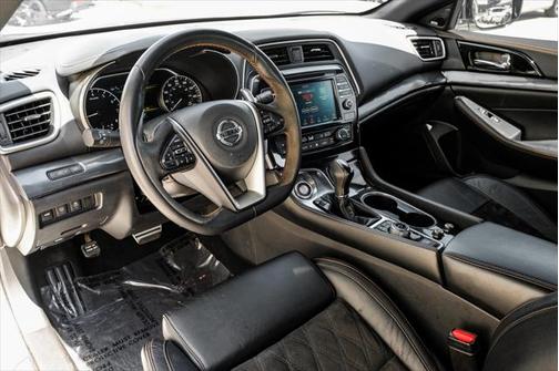 2022 Nissan Maxima SR Xtronic CVT
