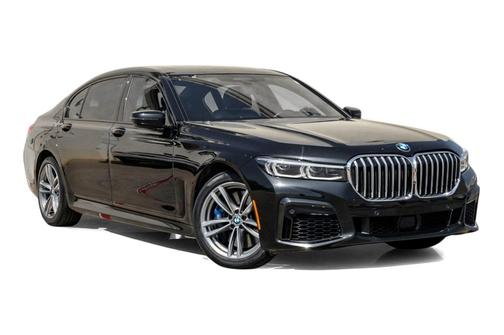 Black Sapphire Metallic 2020 BMW 750 i xDrive