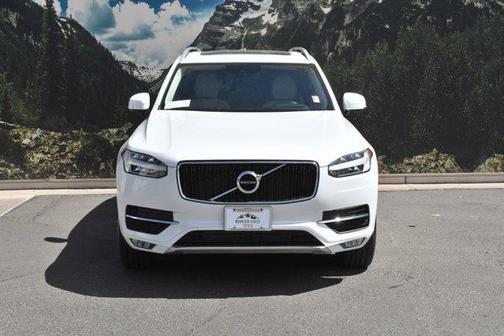 2019 Volvo XC90 T5 Momentum