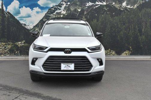 2026 Toyota Highlander Hybrid Base