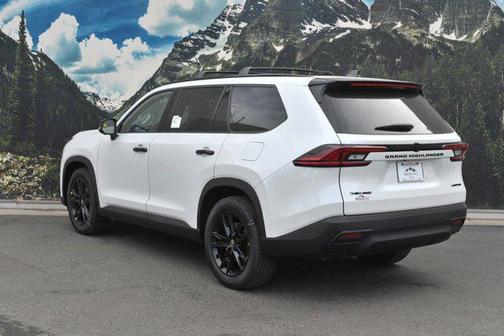 2026 Toyota Highlander Hybrid Base